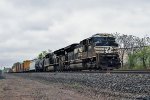 NS 1083 on K-76